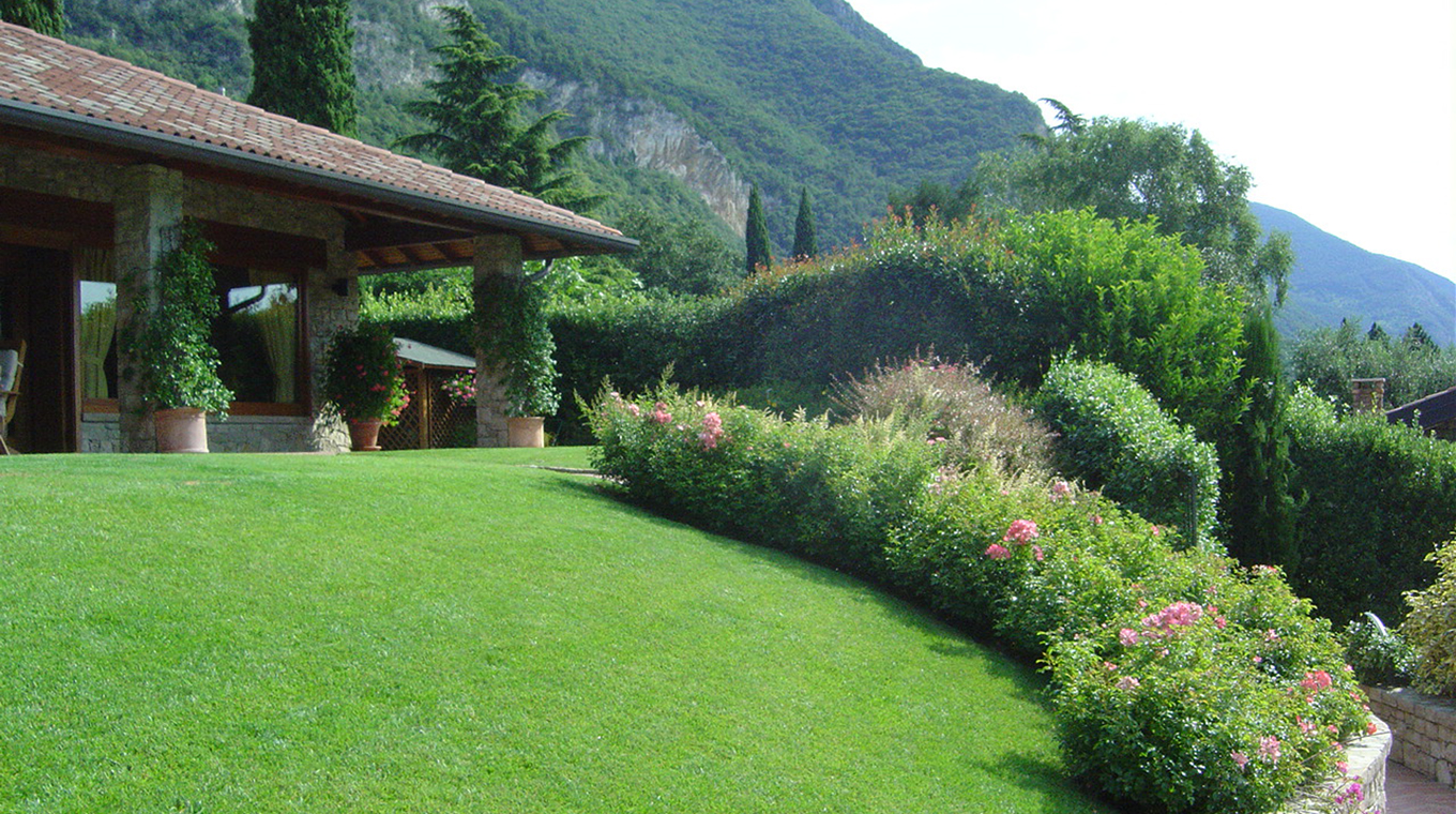 Giardino con vista lago