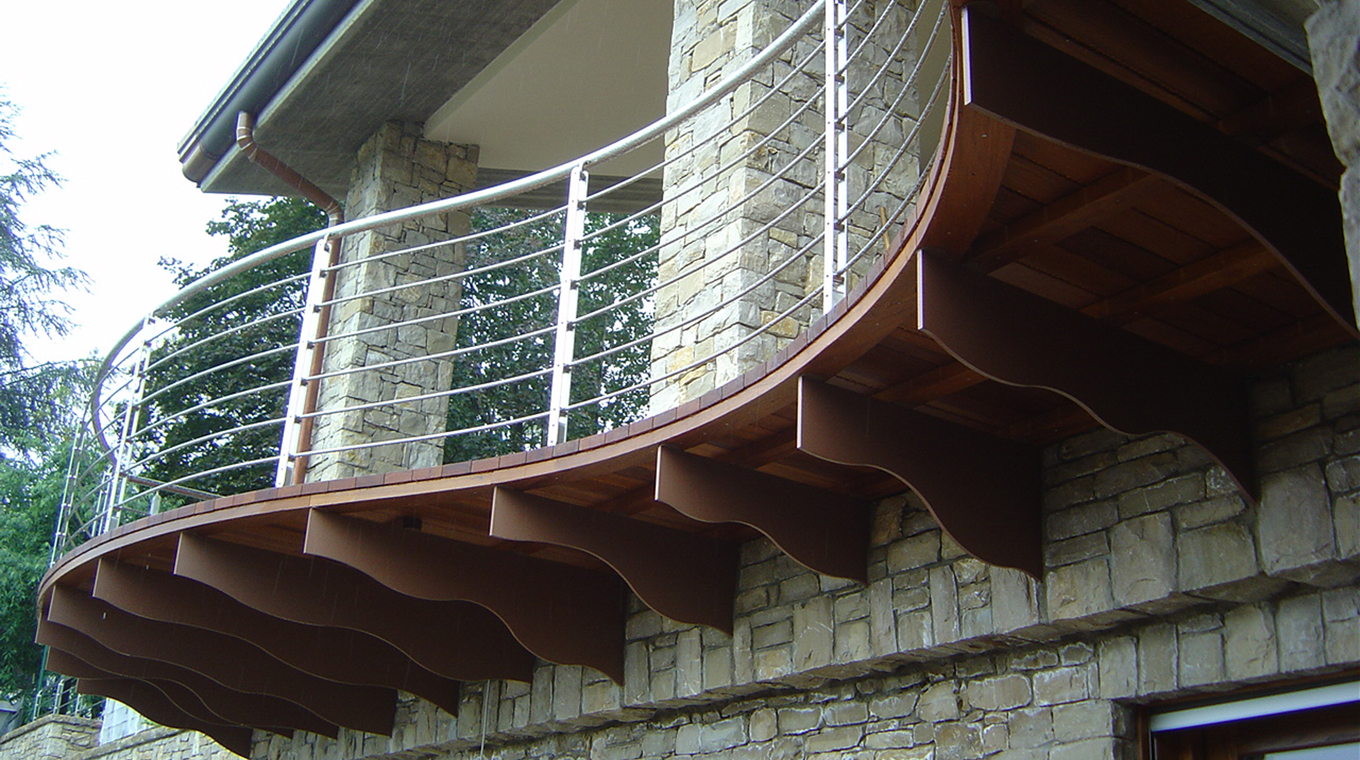 Nuova villa in collina con giardino privato